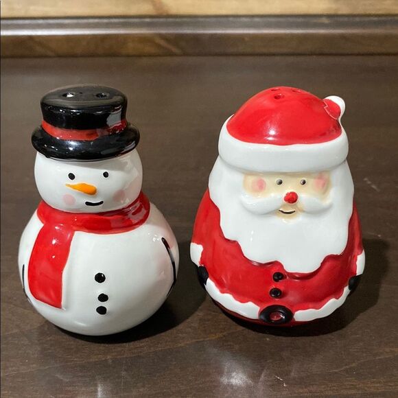 Santa & Snowman Christmas Salt & Pepper Shaker Set - Picture 1 of 10